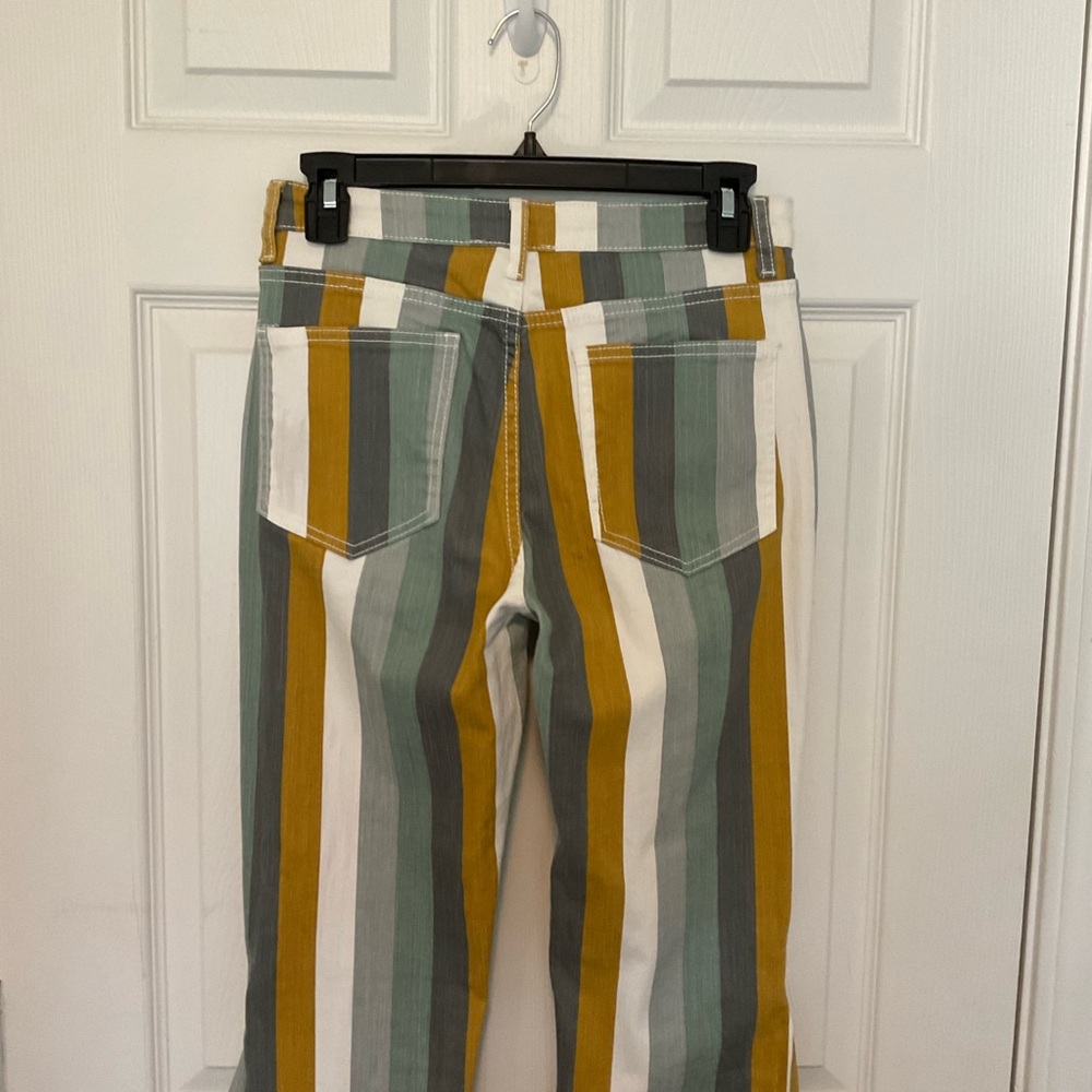 Saints & Hearts Striped Raw Hem Bell Bottom Flare Jeans - Picture 5 of 11